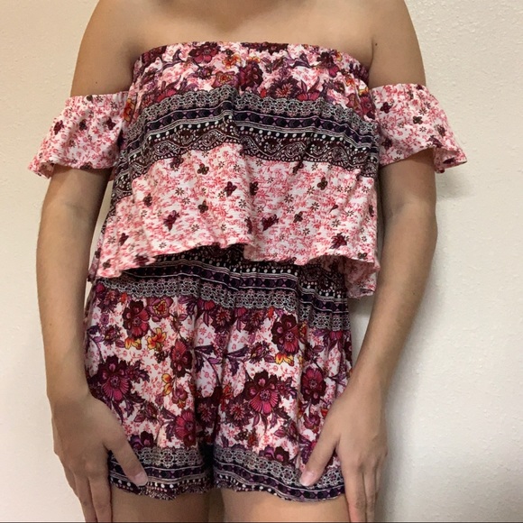 💌bundle3for15%off💌 Fun, cute romper! - Picture 2 of 3